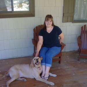 Meet your Posher, Lorie